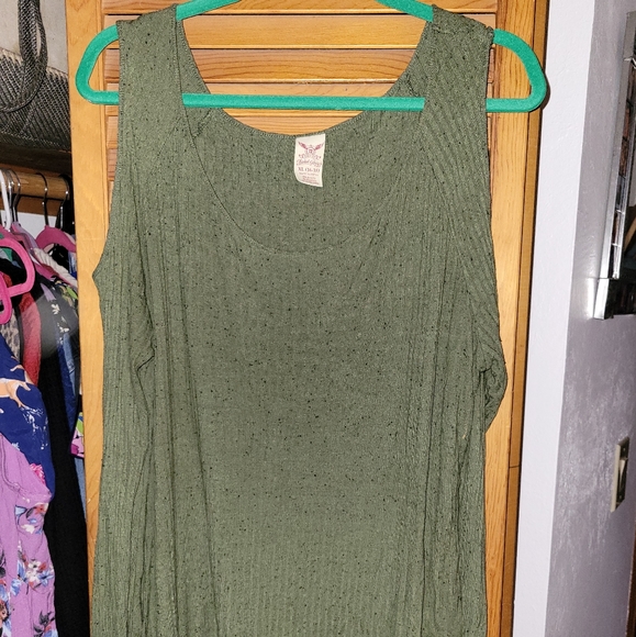 Cold shoulder long sleeve top - Picture 4 of 4